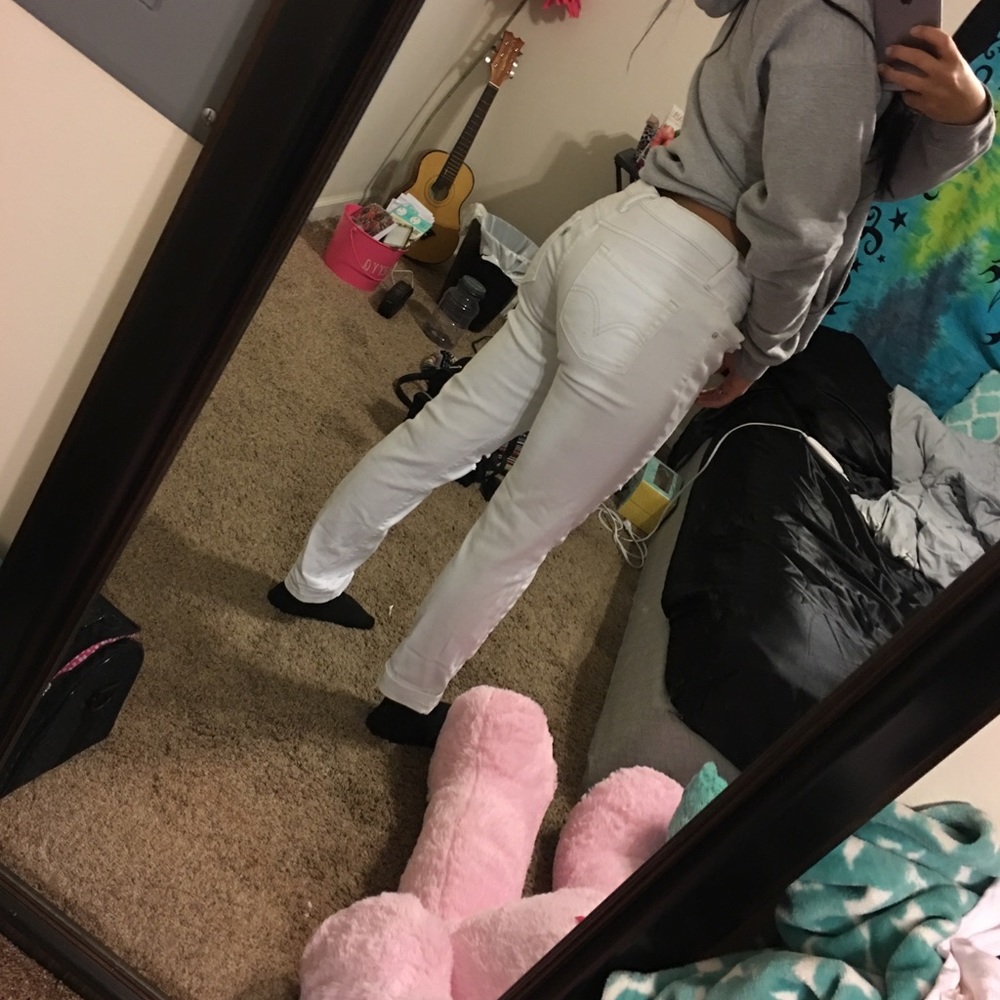 Levi’s skinny jeans never been worn not even once